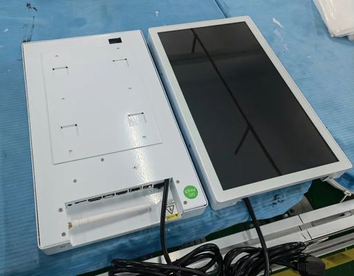 21,5-calowy ekran reklamowy LCD z systemem Android, kontrastem 3000:1 i gładką tylną obudową