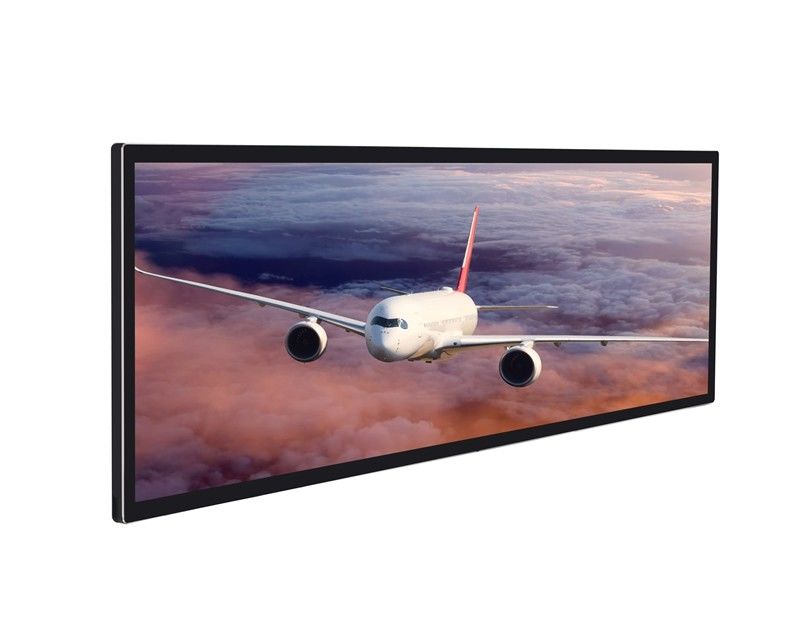Metalowy wyświetlacz reklamowy LCD o rozdzielczości 3840x1080 i proporcjach 32:9 do cyfrowego oznakowania o wysokiej wydajności