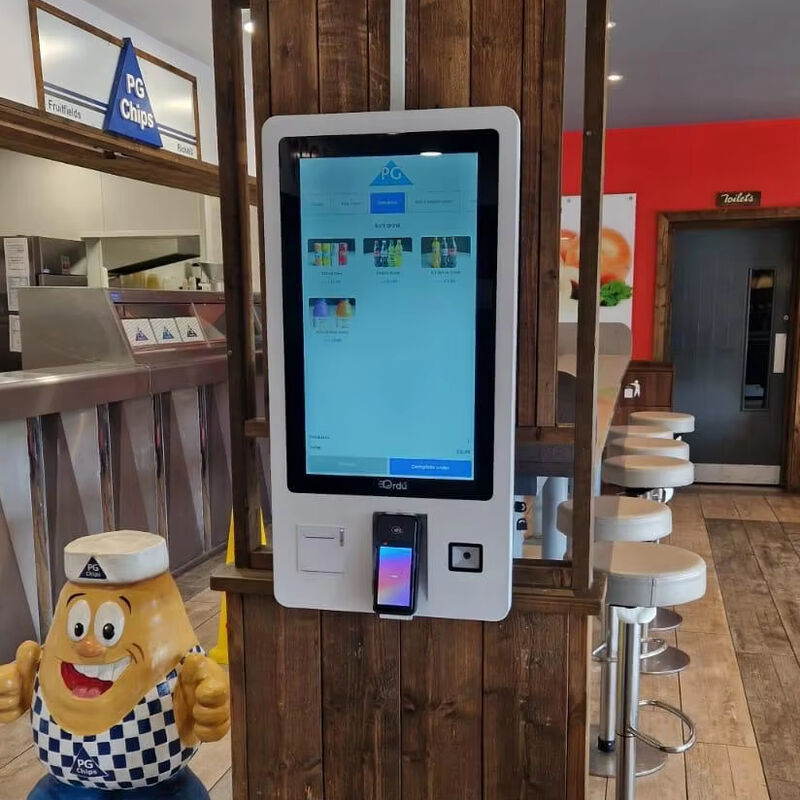32-calowy samoobsługowy kiosk z wyświetlaczem LCD do montażu na ścianie i 3-letnią gwarancją dla gastronomii i handlu detalicznego